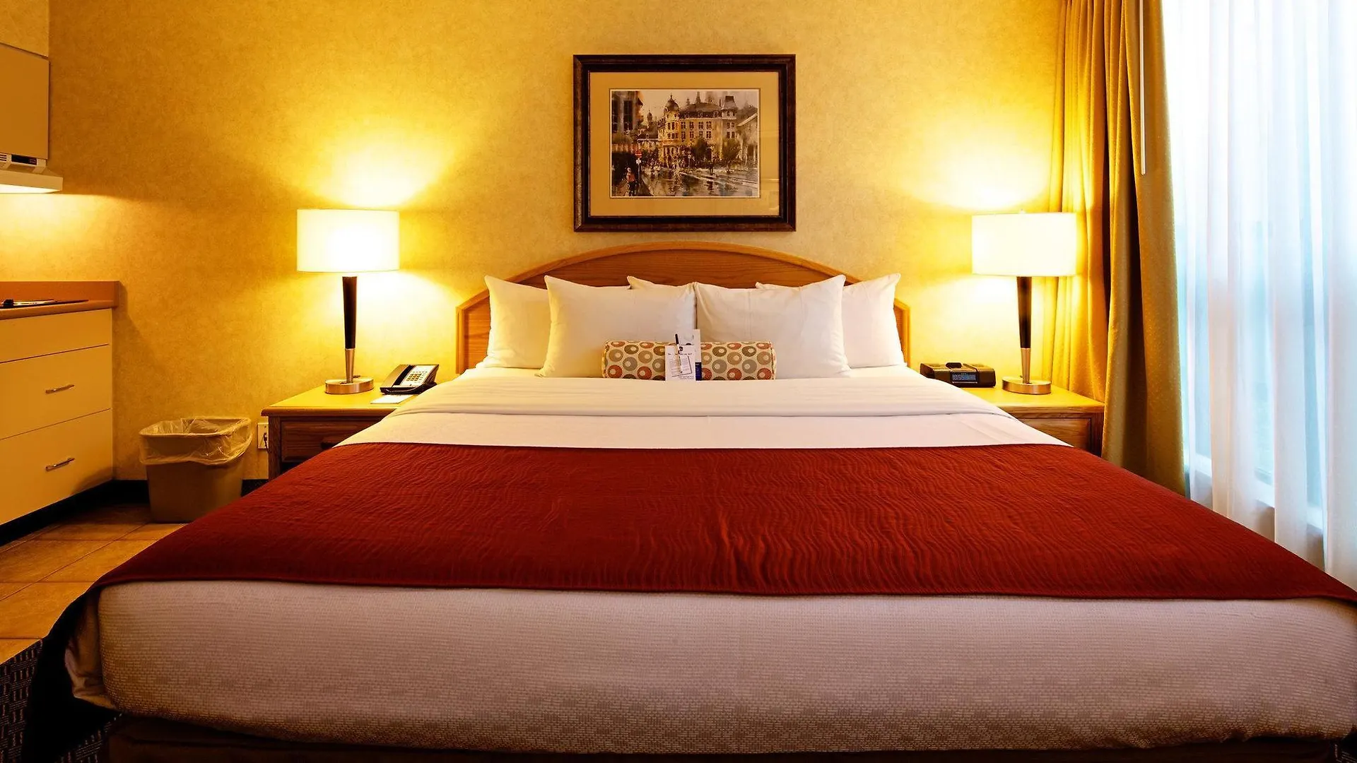 Grand Park Hotel & Suites Downtown Vancouver, Ascend Hotel Collection Canada